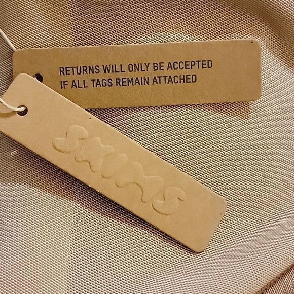 SKIMS Sheer Sculpt Low Back Short, Size 4x NWT - Picture 5 of 7